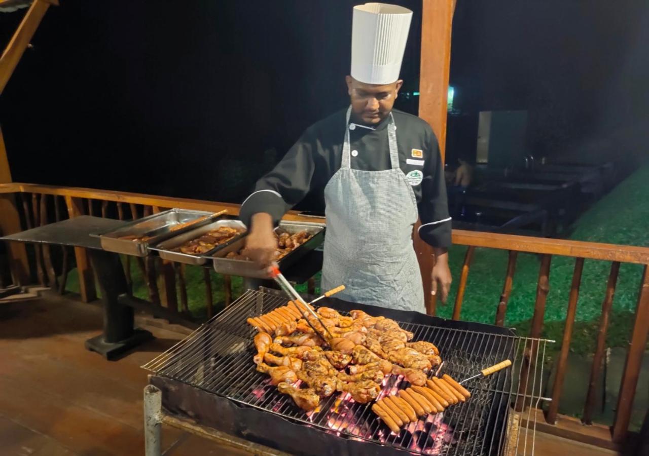 Cinnamon Village Sinharaja Deniyaya Exteriör bild